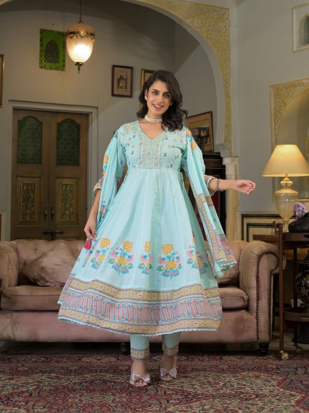 Women Traditional Cotton Mul Kurta Set
